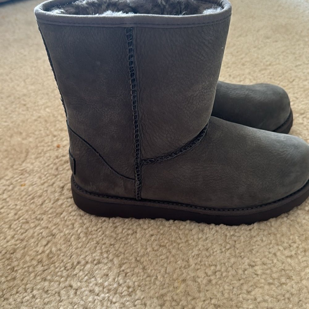 Classic II Weather Short - Picture 4 of 6